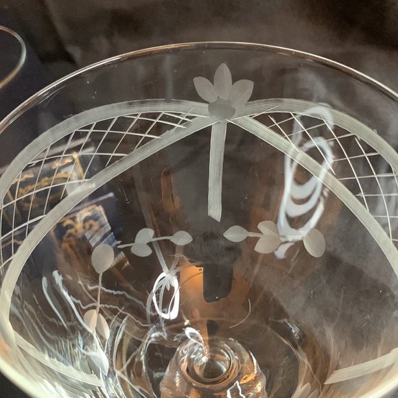 Set of 4 Beautiful vintage Cut lattice and fan on glass water goblet by McBride - Picture 9 of 9